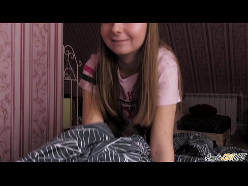 ❤️ Tarraingíonn Blondie BFF go domhain uirthi agus faigheann sí cum ina béal ️  Físeán gnéis  ag porn % ga.light2cloud.top%  ☑